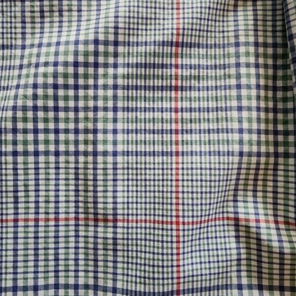 L.L. Bean Mens Large Short Sleeve Plaid Button-Down Shirt Blue Red - Picture 9 of 9